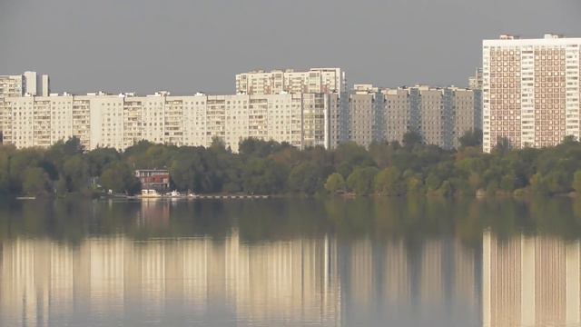 Пешком по Щукинскому полуострову в Москве.