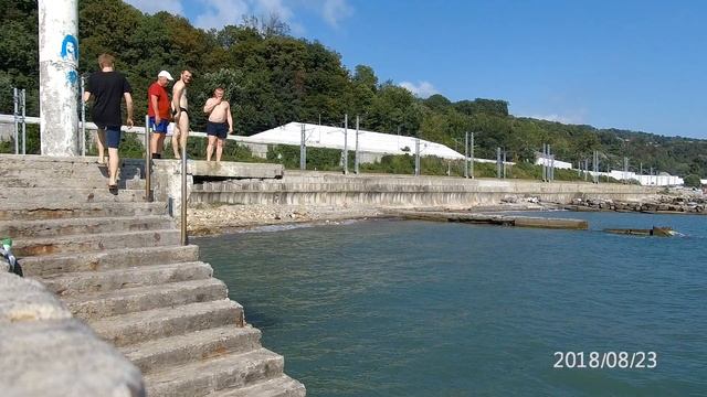 Рыбачим и купаемся в Сочи на Красном Штурме!))) 18+ смотреть онлайн