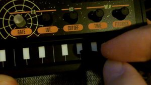 KORG monotron DELAY / analogue ribbon synthesizer