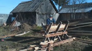 Заготовка дров на зиму. Делаю кОзлы для распиловки горбыля на дрова. Очень хорошее приспособление!