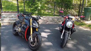 Ducati Streetfighter V4S vs. MV Agusta Brutale 1000 RR/RS - Which should you buy? [Owner Review]