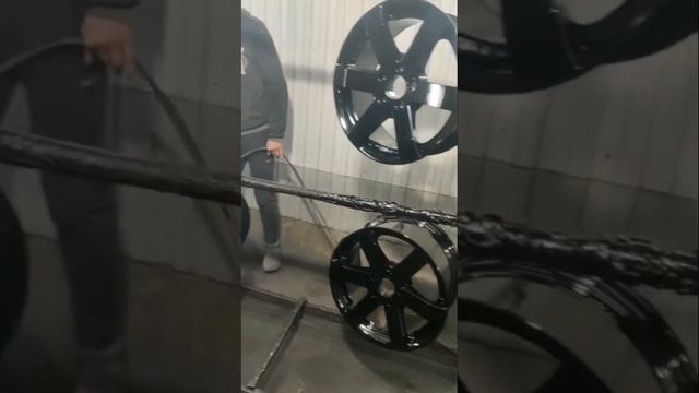Порошковая покраска покрытие полимером восстановление ремонт дисков Чёрный глянец +380503203266 смотреть онлайн
