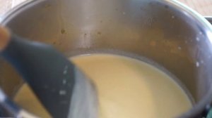 Настоящее домашнее сливочное мороженое. Простой рецепт из доступных продуктов.