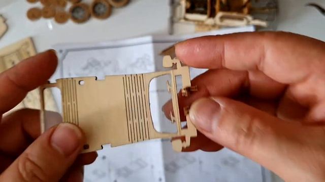 Assembly vintage Car Wooden Puzzle Model TG504 смотреть онлайн