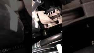 Натяжитель ремня генератора на 8-клапанной Гранте с кондиционером, самый быстрый и дешёвый способ.