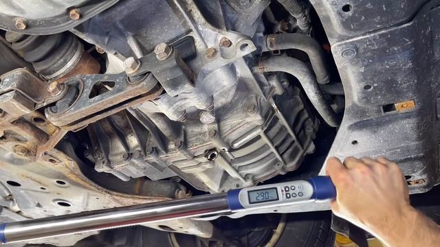 Transmission fluid change: Prius (CVT) drain and refill, 2nd Gen 2004-2009 смотреть онлайн