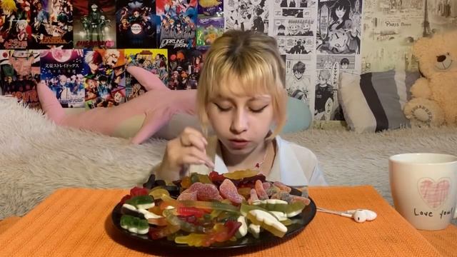 МУКБАНГ МАРМЕЛАДКИ?/ПЕРВЫЙ МУКБАНГ ОДНА?/MUKBANG JELLY❤️