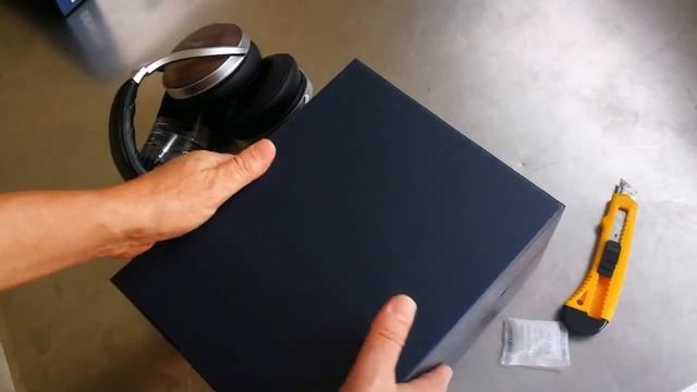 Denon wooden headphones AH-D7200 смотреть онлайн