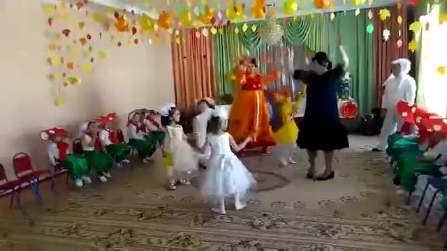 Утренник золотая осень детский садик смотреть онлайн