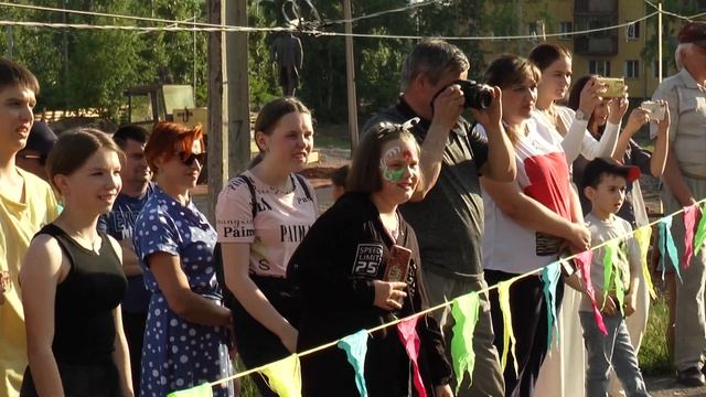 Троица — один из самых почитаемых и любимых в народе праздников. смотреть онлайн