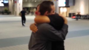 24 ГОДА РАЗЛУКИ! Самые трогательные встречи после долгой разлуки  Попробуй не заплакать.