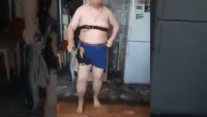 Руслан Гительман танцует РИТУАЛЬНЫЙ танец в мужском нагруднике