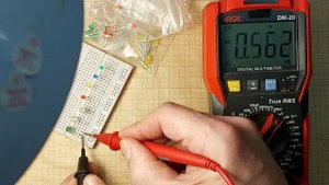 Удивительные свойства советских светодиодов. Это великолепные солнечные батареи