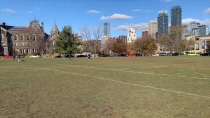 UNIVERSITY OF TORONTO TOUR WITH A CURRENT U of T STUDENT (St. George)