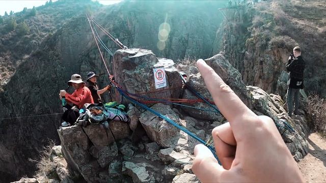 Прыгаем со скалы! | Fly jump | Мощнейший заряд АДРЕНАЛИНА | Роуп-джампинг |