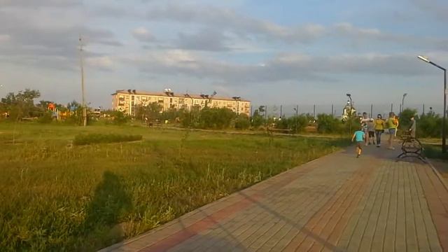 Шахтинск парк за Акиматом!