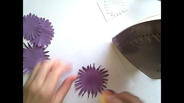 Хризантема из фоамирана. Мастер класс.