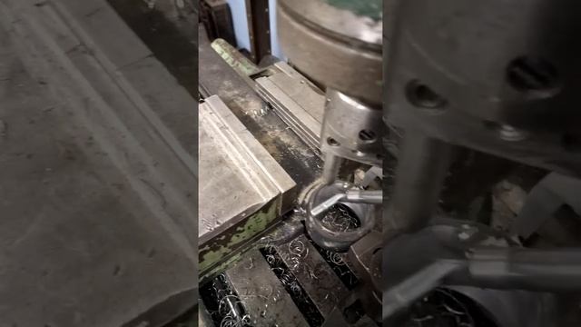 Расточка стойки стабилизатора.