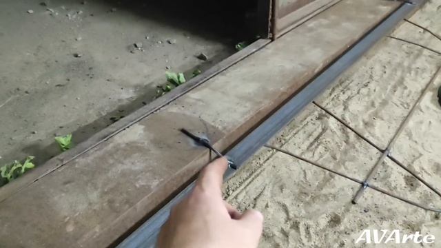 Пол в гараже 6 / гидроизоляция, армирование, маяки
