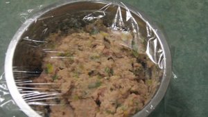 Слоенные пирожки с куриным фаршем. Легкий рецепт.