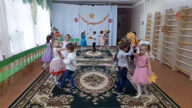 танец с листьями.разноцветная осень. Детский сад "Ну, погоди" смотреть онлайн