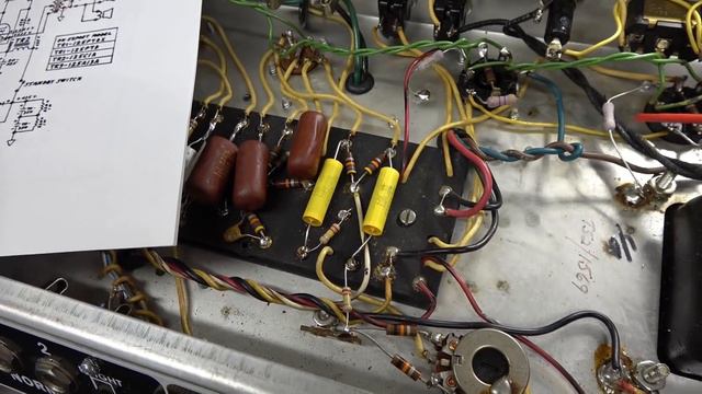How to repair Vintage Fender tube guitar amp Bassman eliminate noise Add Master volume смотреть онлайн
