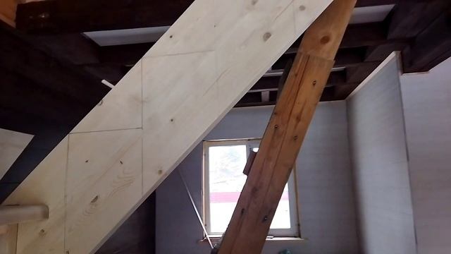 Деревянная лестница на второй этаж своими руками. Этап 2.