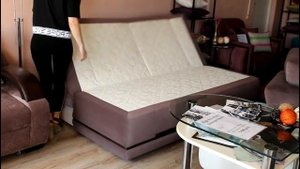 Салон мебели. Раскладываем диван еврокнижку  со спальным местом без стыков