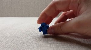 Как из Лего сделать мини-робата синего цвета
