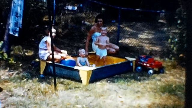 02 1955 07 Barts Family and Gingerbread Castle смотреть онлайн