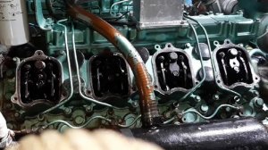 setel klep 8dc9 8dc10 8dc11  mitsubishi fuso V8