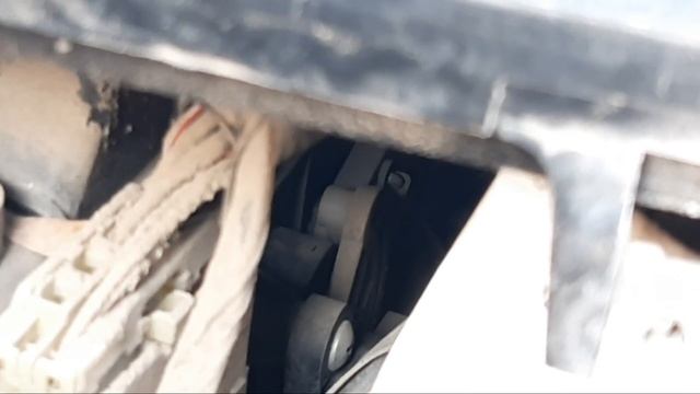 Печка дует холодным воздухом ,как самому открыть заслонку печки на Лада Приора .