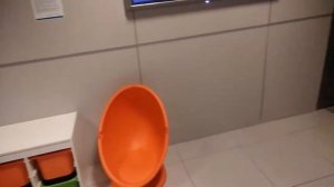 Как выглядит комната для курения. Аэропорт Жешува