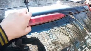 Замена ламп дополнительного заднего стоп фонаря Mitsubishi colt
