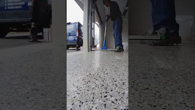 Vinyl chip epoxy & polyaspartic garage floor Pt.2 #epoxy #garage #garagefloor #satisfying #concrete