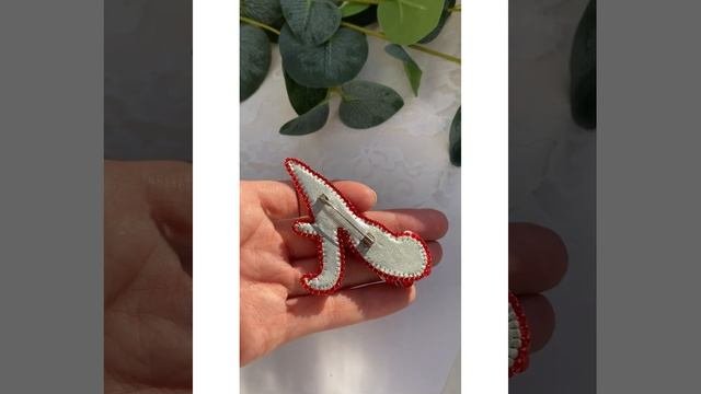 Брошь буква А | Именная брошь из бисера | Брошь ручной работы