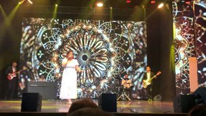 Сирина Зайнетдинова с полюбившимися поклонникам жизненными и душевными песнями!