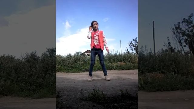 Танец под песню симпа смотреть онлайн