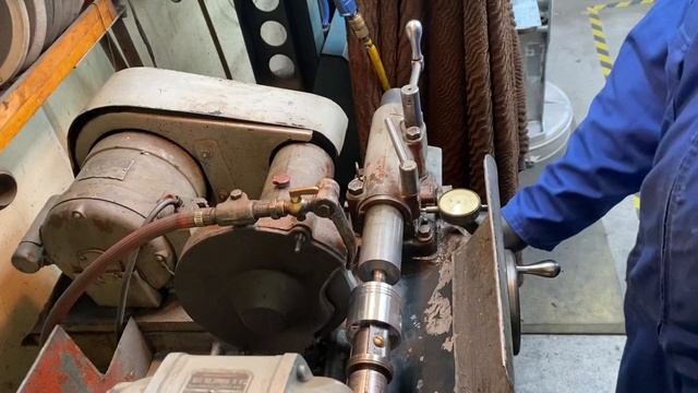 Surface Grinding 1948 Ferrari 166 Pistons смотреть онлайн