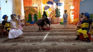 Мюзикл Стрекоза и Муравей