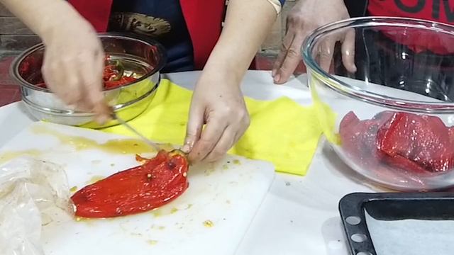 Запечённый ?красный? ПЕРЕЦ фаршированный с ?сыром! Бомбическая закуска!