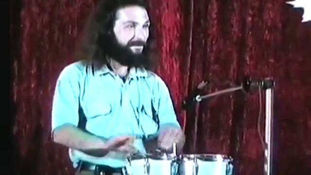 Владимир Бортников на сцене Бабье лето 1998г.mp4 смотреть онлайн