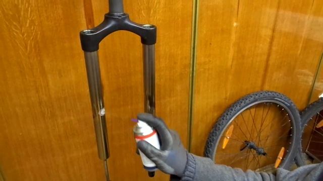 Пружинно-эластомерная вилка RST. Как сделать ТО вилки. смотреть онлайн