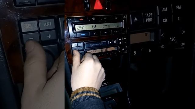 Штатная магнитола W202