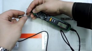 Супер удобный мультиметр. Теперь не нужно его придерживать коленкой) Обзор Maste