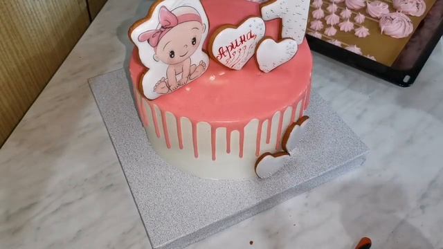 Оформление торта пряниками и безе смотреть онлайн