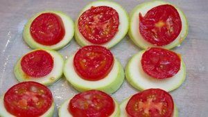 Кабачки с помидорами и сыром в духовке