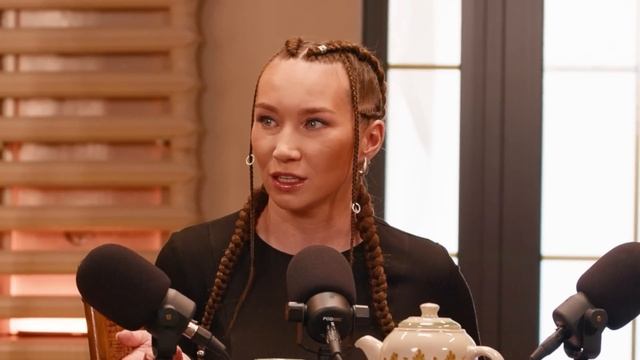 THE CHAI SHOW: внешний вид, спорт, инвалидность, и история Дианы Войт смотреть онлайн