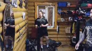 Любимое упражнение Арнольда на бицепс