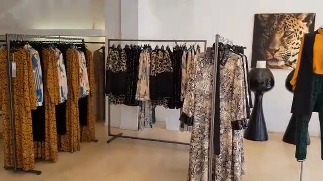 Одежда Cristina Gavioli из Италии оптом смотреть онлайн